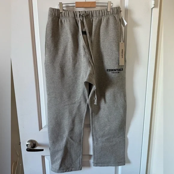 Essentials, medium, jogging pants - Picture 1 of 7